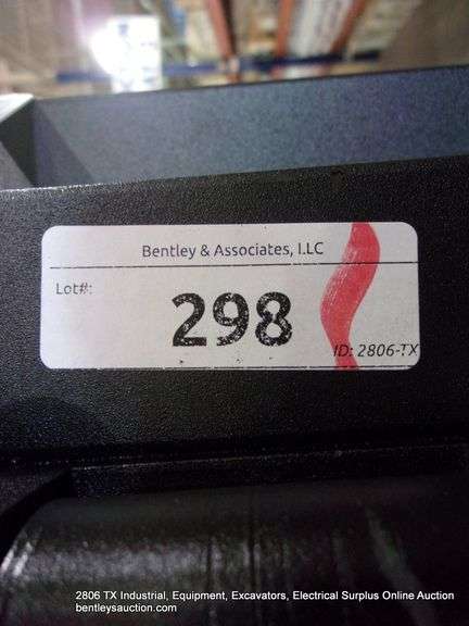 KJ ALL METAL K0720 HEAVY DUTY BLACK POWDER COATED METAL FARM DECORATIVE GATE- DEER MOTIF, 7' X 20'