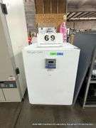 FISHER SCIENTIFIC 3724 LOW TEMPERATURE INCUBATOR