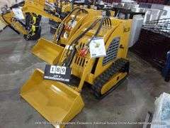 SD LANCH SDLL30 RUBBER TRACK STAND-ON MINI SKID LOADER - 15HP/IRL30