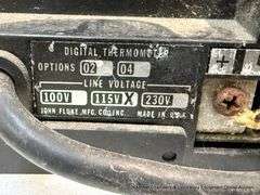 FLUKE 2160A DIGITAL THERMOMETER - MISSING FACE PLATE