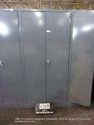 TENNSCO GREY METAL 2-DOOR STORAGE CABINET