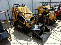 AGT INDUSTRIAL MX-CRT23 RUBBER TRACK STAND-ON MINI SKID LOADER - 23HP