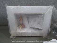 HEFTY POLY TOTE - PLUMBING FIXTURES