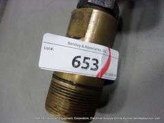 PAIR: HYDRAULIC PUMP SEMI TRAILER FITTINGS