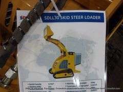 SD LANCH SDLL30 RUBBER TRACK STAND-ON MINI SKID LOADER - 15HP/IRL30