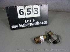 PAIR: HYDRAULIC PUMP SEMI TRAILER FITTINGS