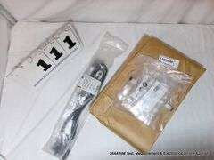 BOX: ASSORTED ELECTRONIC CONNECTORS