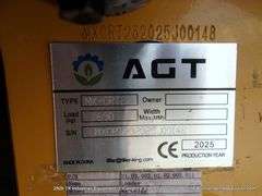 AGT INDUSTRIAL MX-CRT23 RUBBER TRACK STAND-ON MINI SKID LOADER - 23HP