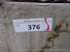 BOX: SWISSTRAX GARAGE FLOW PRO RIBTRAX GARAGE FLOORING TILES - SNAP TOGETHER - YELLOW 24-PCS