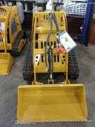 SD LANCH SDLL30 RUBBER TRACK STAND-ON MINI SKID LOADER - 15HP/IRL30