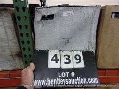 BOX: SWISSTRAX GARAGE FLOWPRO RIBTRAX GARAGE FLOORING TILES - SNAP TOGETHER - GREY 24-PC