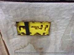 BOX: SWISSTRAX GARAGE FLOW PRO RIBTRAX GARAGE FLOORING TILES - SNAP TOGETHER - YELLOW 24-PCS