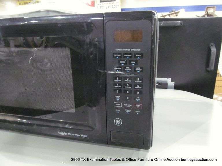 GENERAL ELECTRIC MICROWAVE OVEN, MODEL: JE1340GB