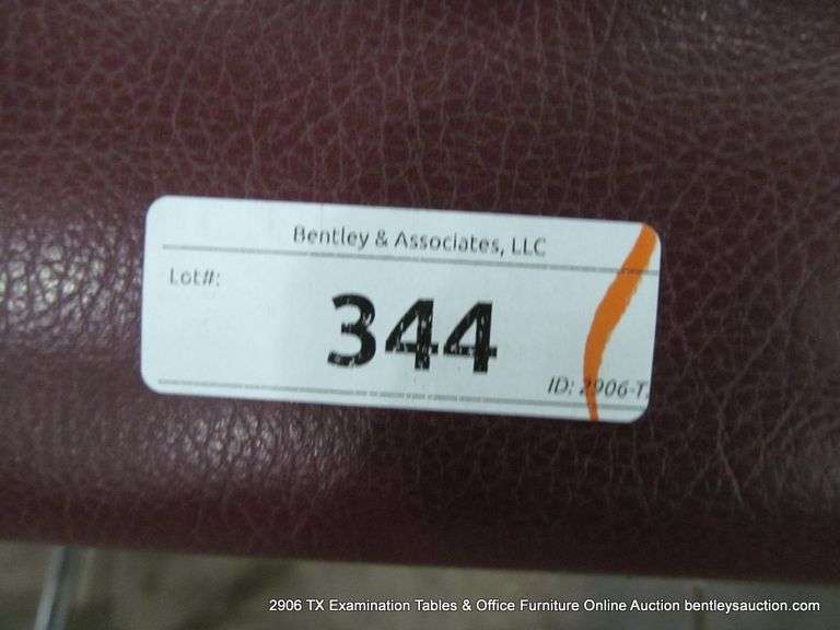 MEDICAL EXAM/MASSAGE TABLE