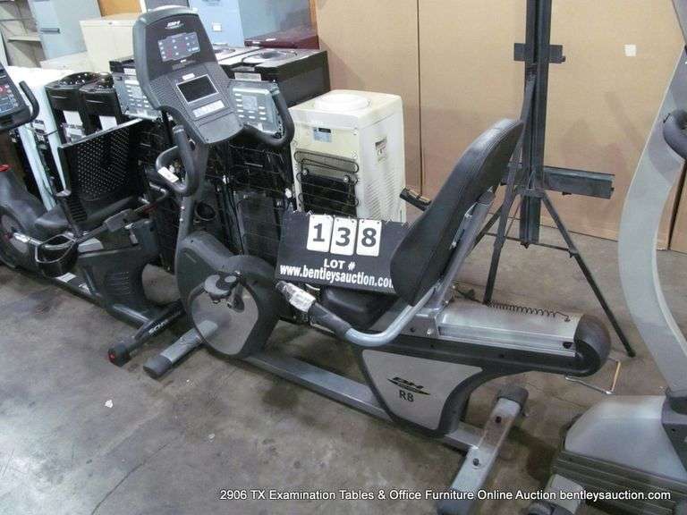 BH FITNESS R8 SEATED EXERCISE BIKE