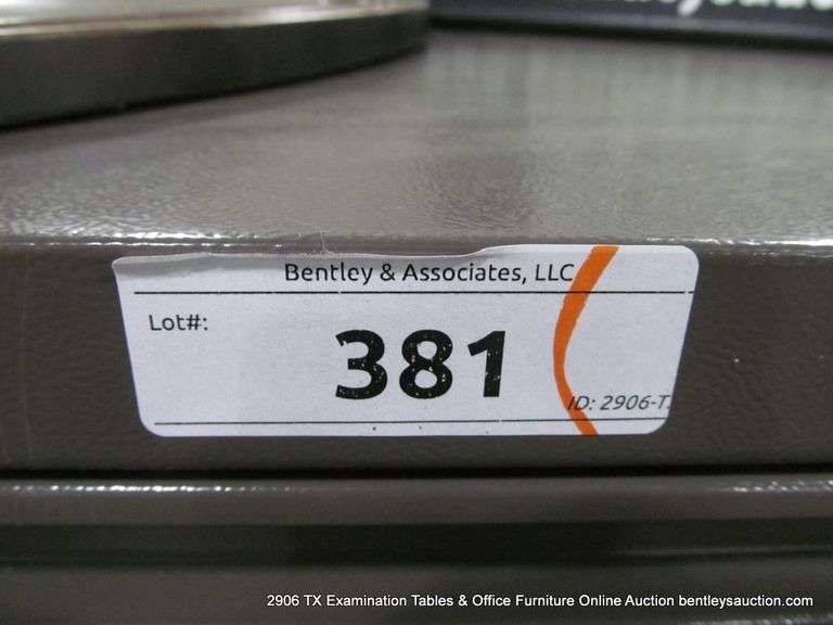 4 DRAWER METAL LATERAL FILE CABINET