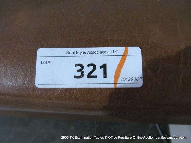 RITTER 204 MEDICAL EXAM TABLE W/ PUSH THROUGH DRAWERS