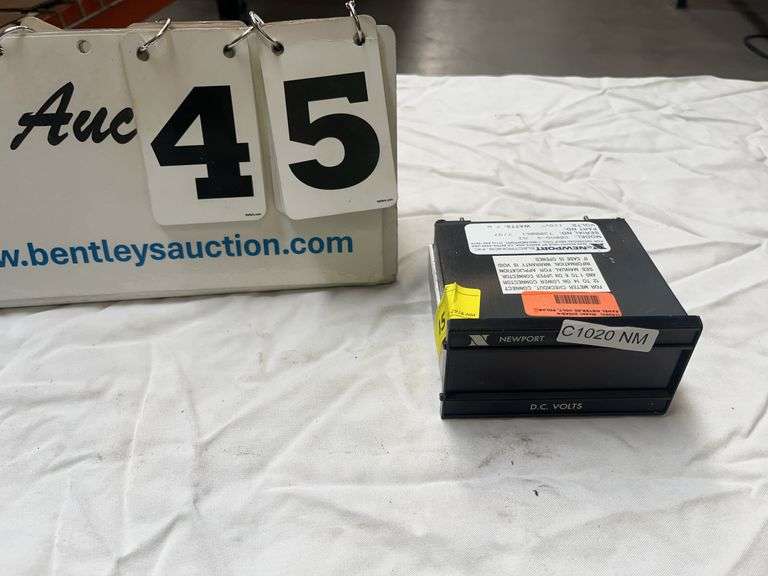 NEWPORT 200AS-4 READOUT