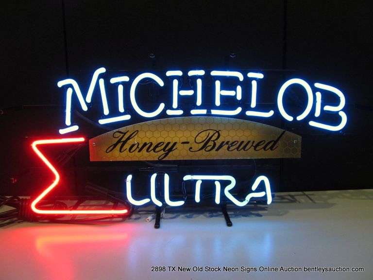 MICHELOB ULTRA HONEY BREWED PLATE, 15" X 30"