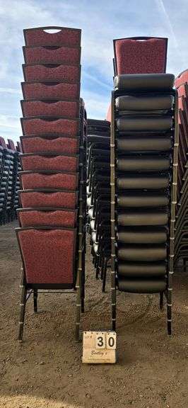 BERTOLINI METAL FRAME STACKABLE BANQUET CHAIRS - RED (24X MONEY)