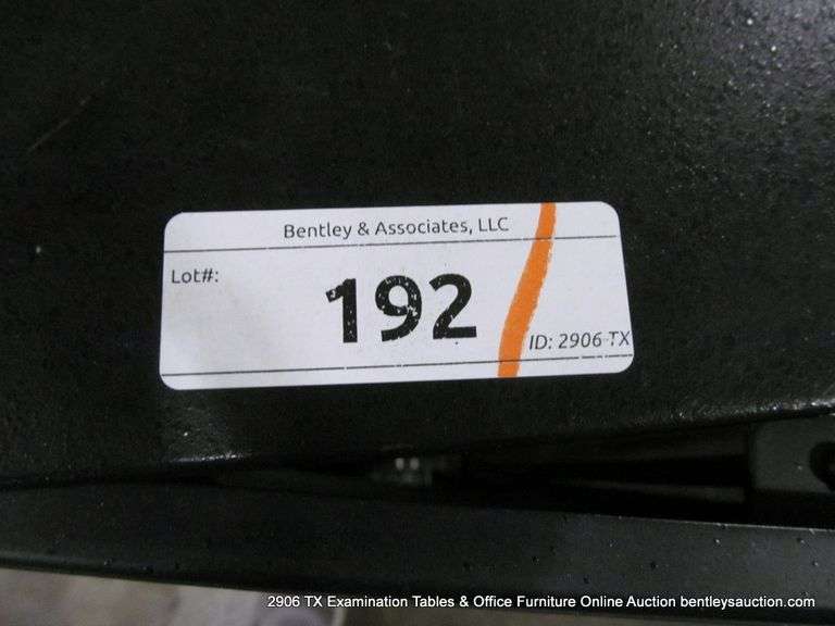 HAMILTON QUARTER HOPPER, MODEL# HSH-Q W/ BASE