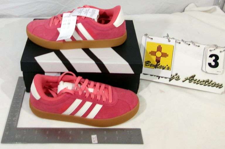 ADIDAS WOMEN'S SHOE, SIZE 6-1/2