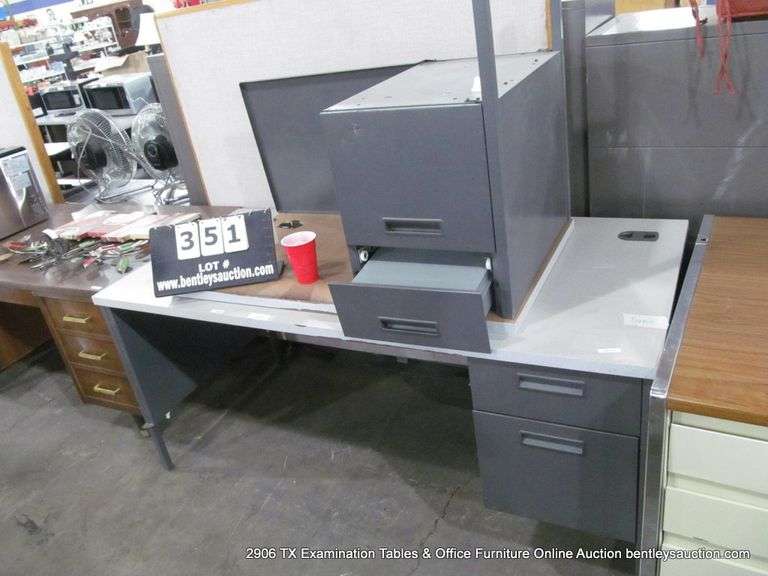 OFFICE DESK W/ LEFT HAND RETURN & 4 DRAWERS