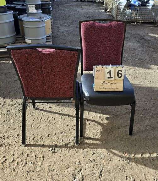 BERTOLINI METAL FRAME STACKABLE BANQUET CHAIRS - RED (24X MONEY)