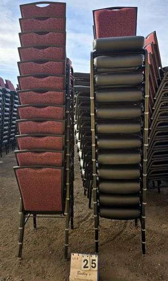 BERTOLINI METAL FRAME STACKABLE BANQUET CHAIRS - RED (24X MONEY)