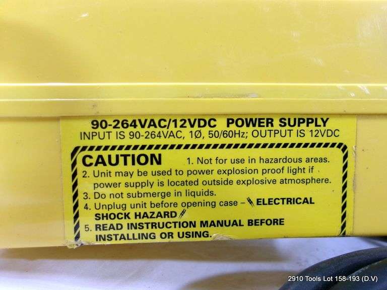 90-264 VAC/12 VDC POWER SUPPLY