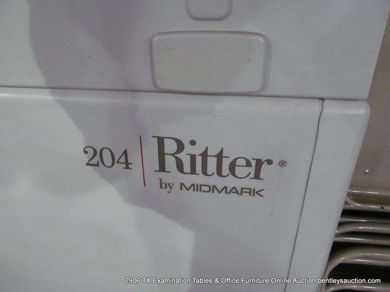 RITTER 204 MEDICAL EXAM TABLE W/ 3 PASSTHROUGH DRAWERS & 2 DRAWERS