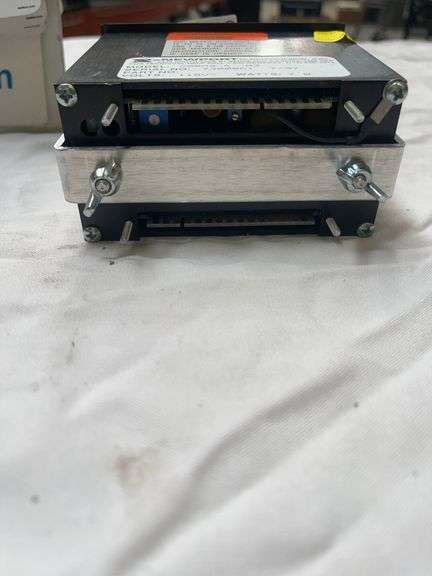 NEWPORT 200AS-4 READOUT