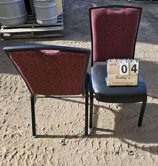 BERTOLINI METAL FRAME STACKABLE BANQUET CHAIRS - RED (24X MONEY)