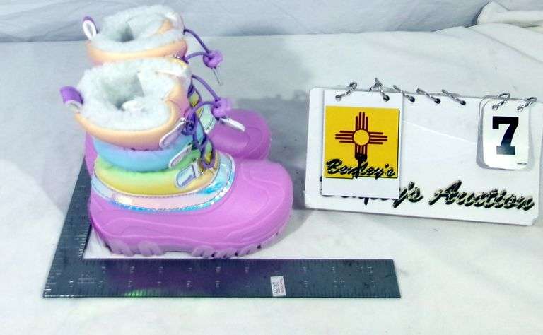 YOUTH KIDS SNOW BOOTS, GIRLS SIZE 9/10