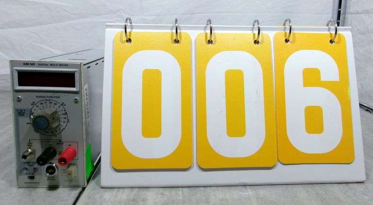 TEKTRONIX DM 501 DIGITAL MULTIMETER