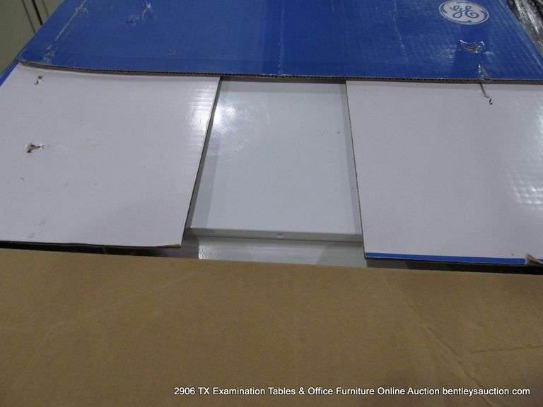 GE WHITE MICROWAVE OVEN MODEL: JES2051DNWW - ORIGINAL BOX - OPENED