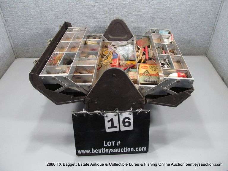 KENNEDY TACKLE BOX W/ ASSORTED TACKLE & LURES