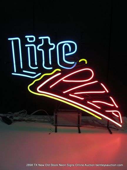 LITE PIZZA SLICE, 30" X 25"