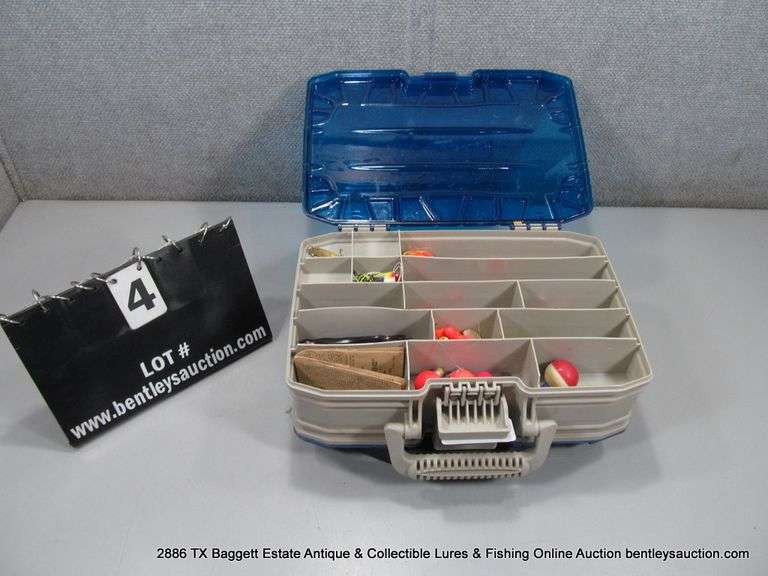 FLAMBEAU TACKLE BOX W/ ASSORTED TACKLE & LURES