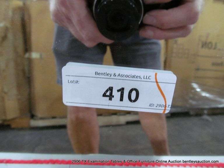 LOT 5: 1-WOODEN FRAMED MIRROR, 4 ALUMINUM FRAMED CORK BULLETIN BOARDS