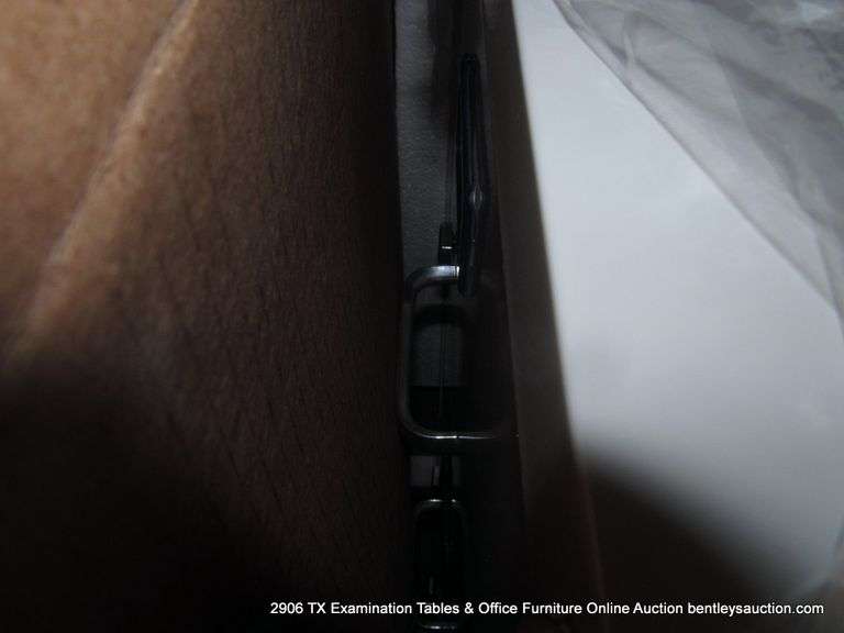 HIRSH 4-DRAWER METAL FILE CABINET - WHITE - BRAND NEW/ORIGINAL PACKAGING P# 14120