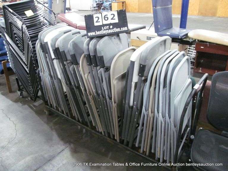 LOT: FOLDING CHAIR CART W/ 25+ CHAIRS