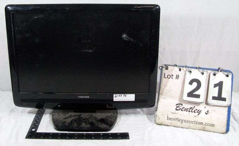 TOSHIBA M-19AV500V TELEVISION RECEIVER, S/N: 829105096051