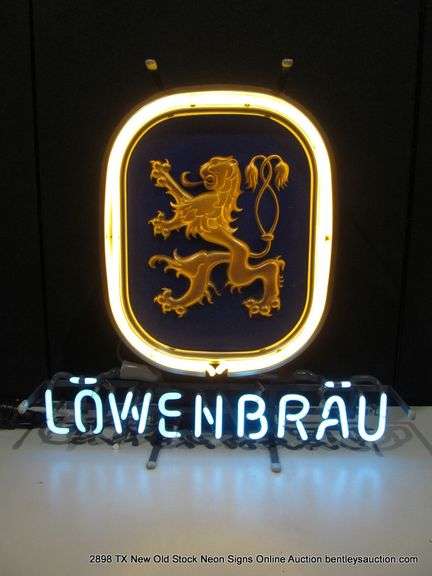 LOWENBRAU, 18" X 23"