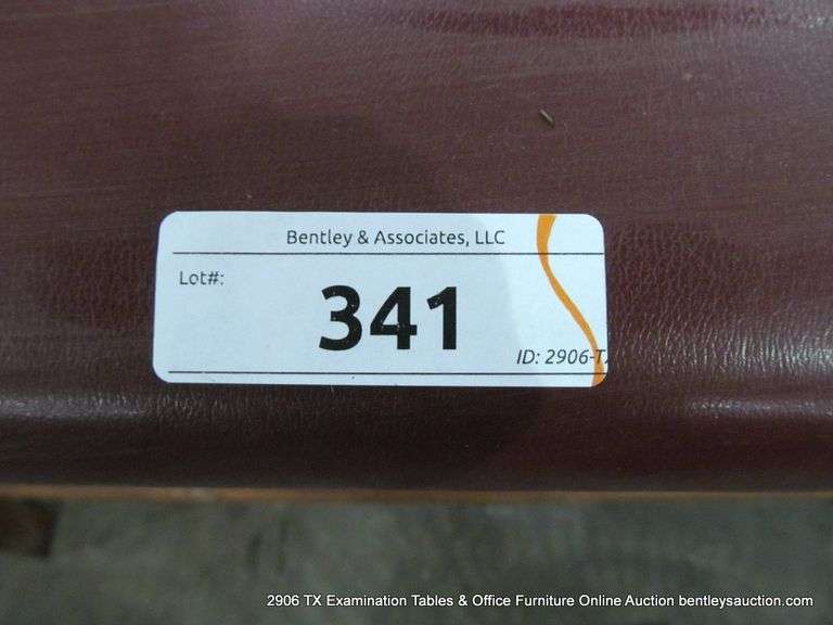 MEDICAL EXAM/MASSAGE TABLE W/ DRAWER