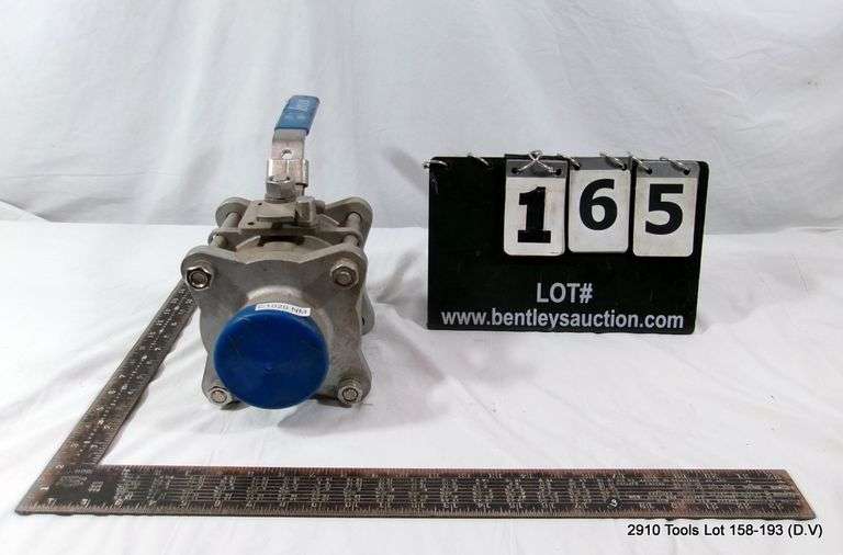 EA-301 GE GROOVED END BALL VALVE