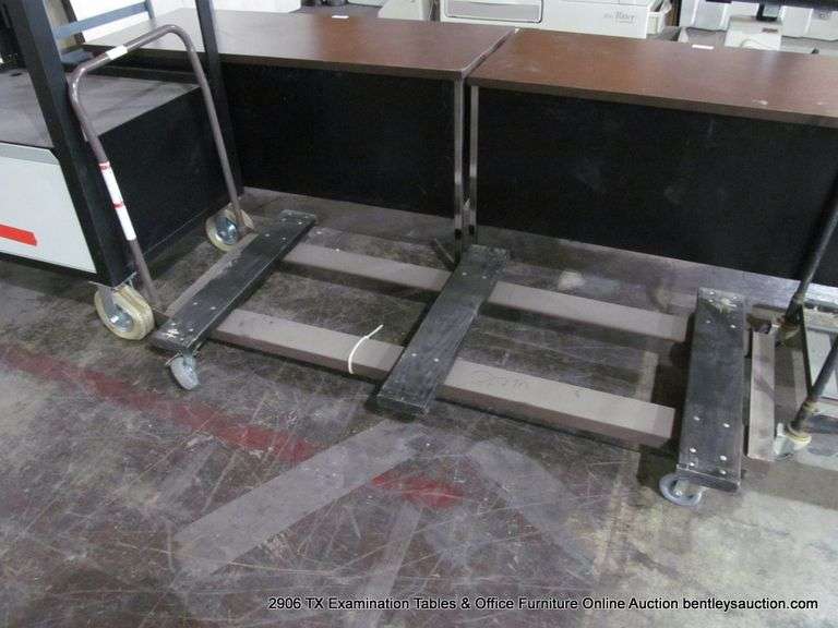 FOLDING TABLE CART, WOODEN, (BROKEN CASTERS)