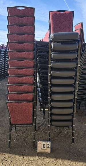 BERTOLINI METAL FRAME STACKABLE BANQUET CHAIRS - RED (24X MONEY)