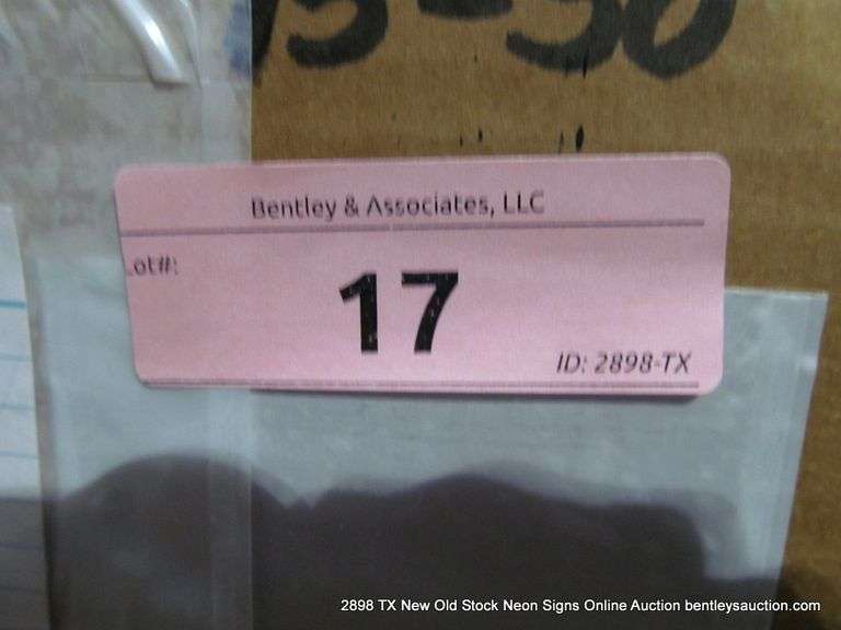 MICHELOB ULTRA HONEY BREWED PLATE, 15" X 30"