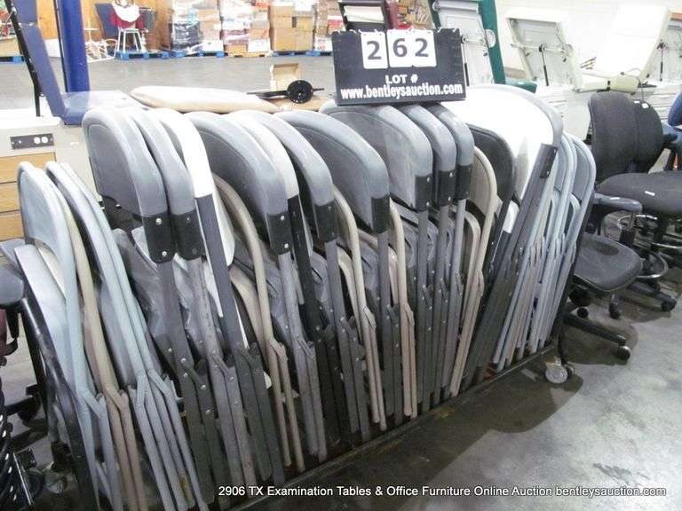 LOT: FOLDING CHAIR CART W/ 25+ CHAIRS